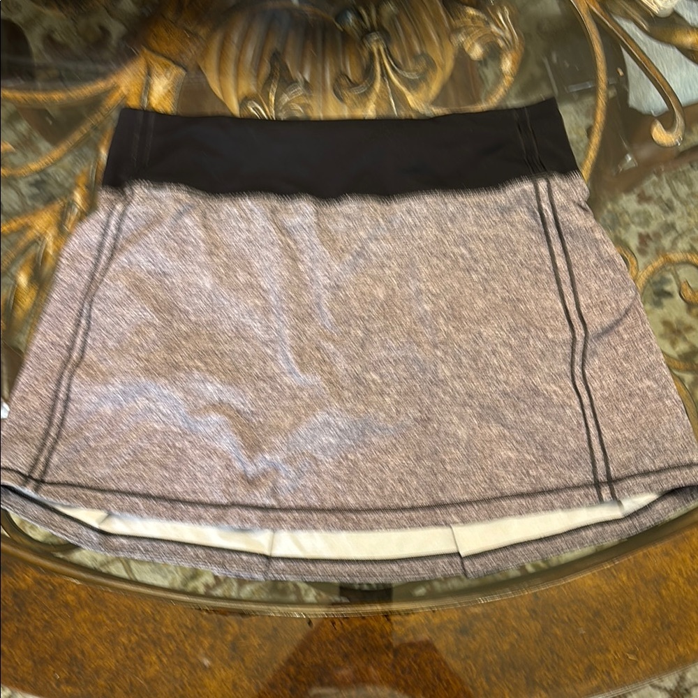 lululemon athletica Black and Gray Skirt Heathered Gray Sz 4